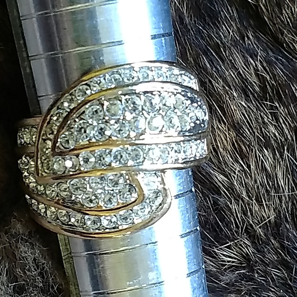 Swavorski Crystal Ring